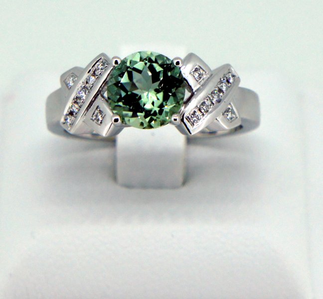 Bague en or blanc 18 ct avec tourmaline